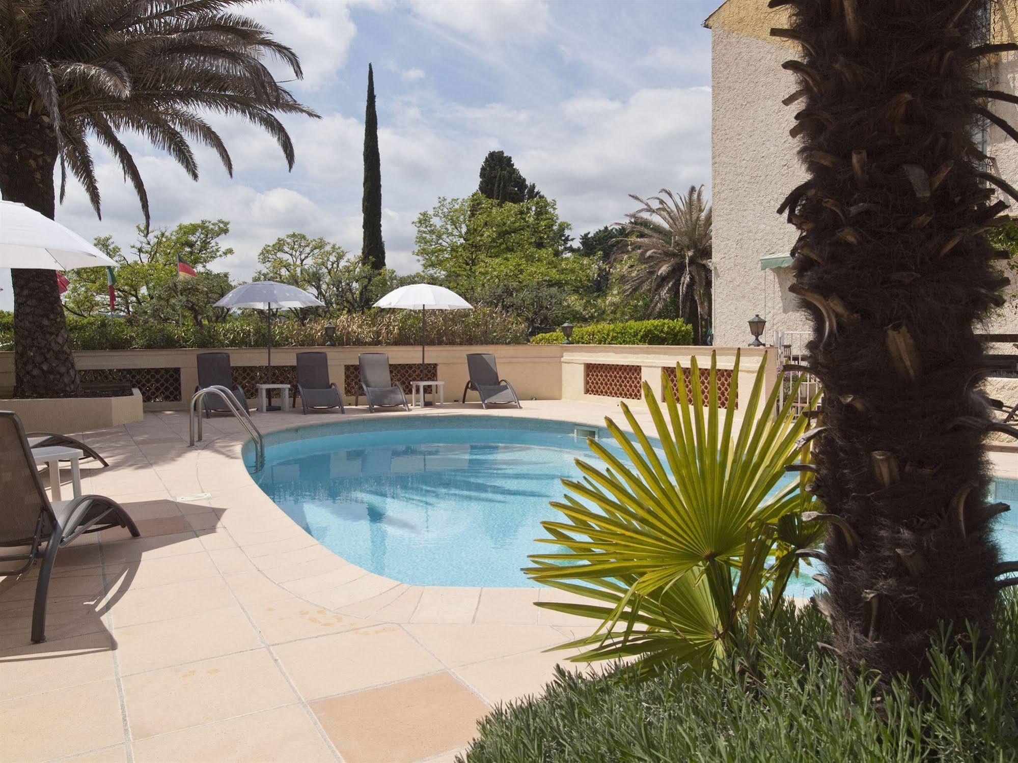 Hotel Les Oliviers Fayence Exterior photo